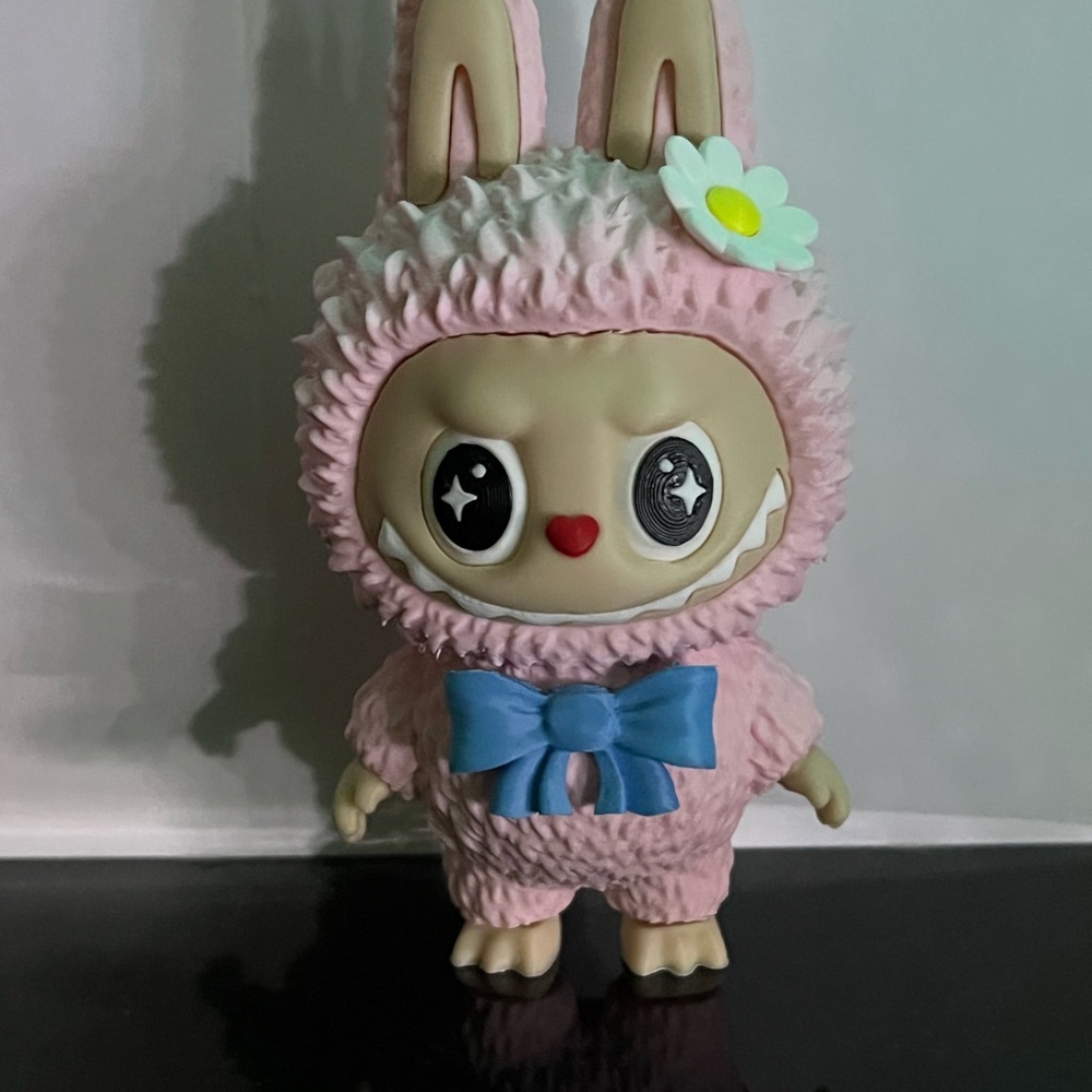 Labubu Flower girl with rotating eyes by 3D print
